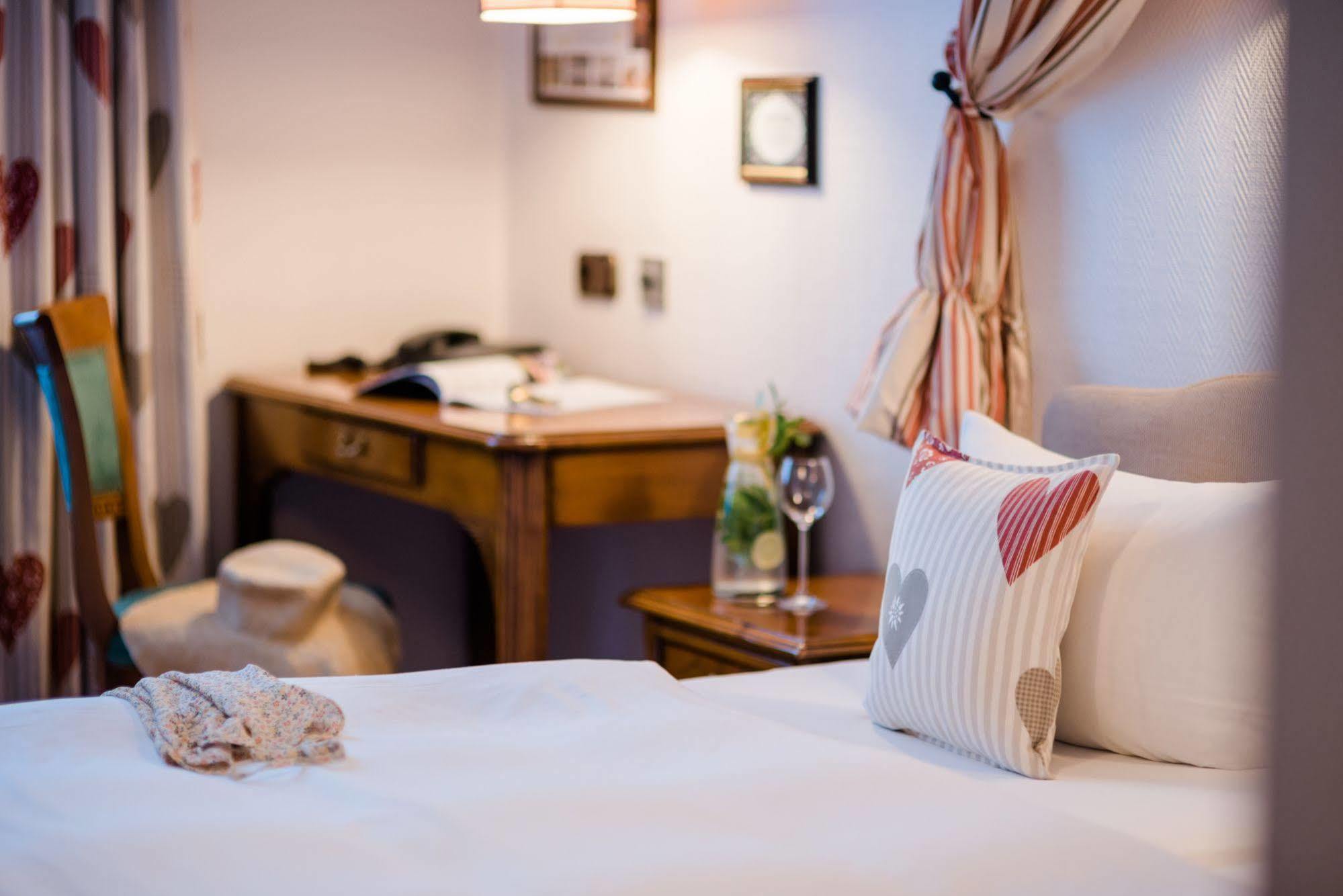 Lohmann'S Romantik Hotel Gravenberg Langenfeld  Zewnętrze zdjęcie